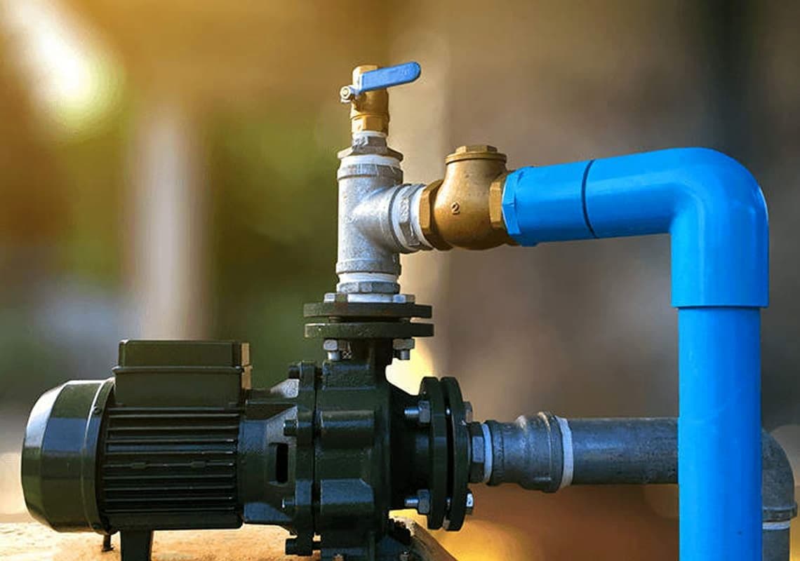 خدمة تركيب مضخات مياه